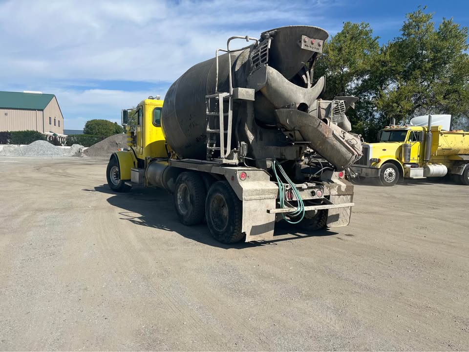 2004 PETERBILT 357 - Image 5